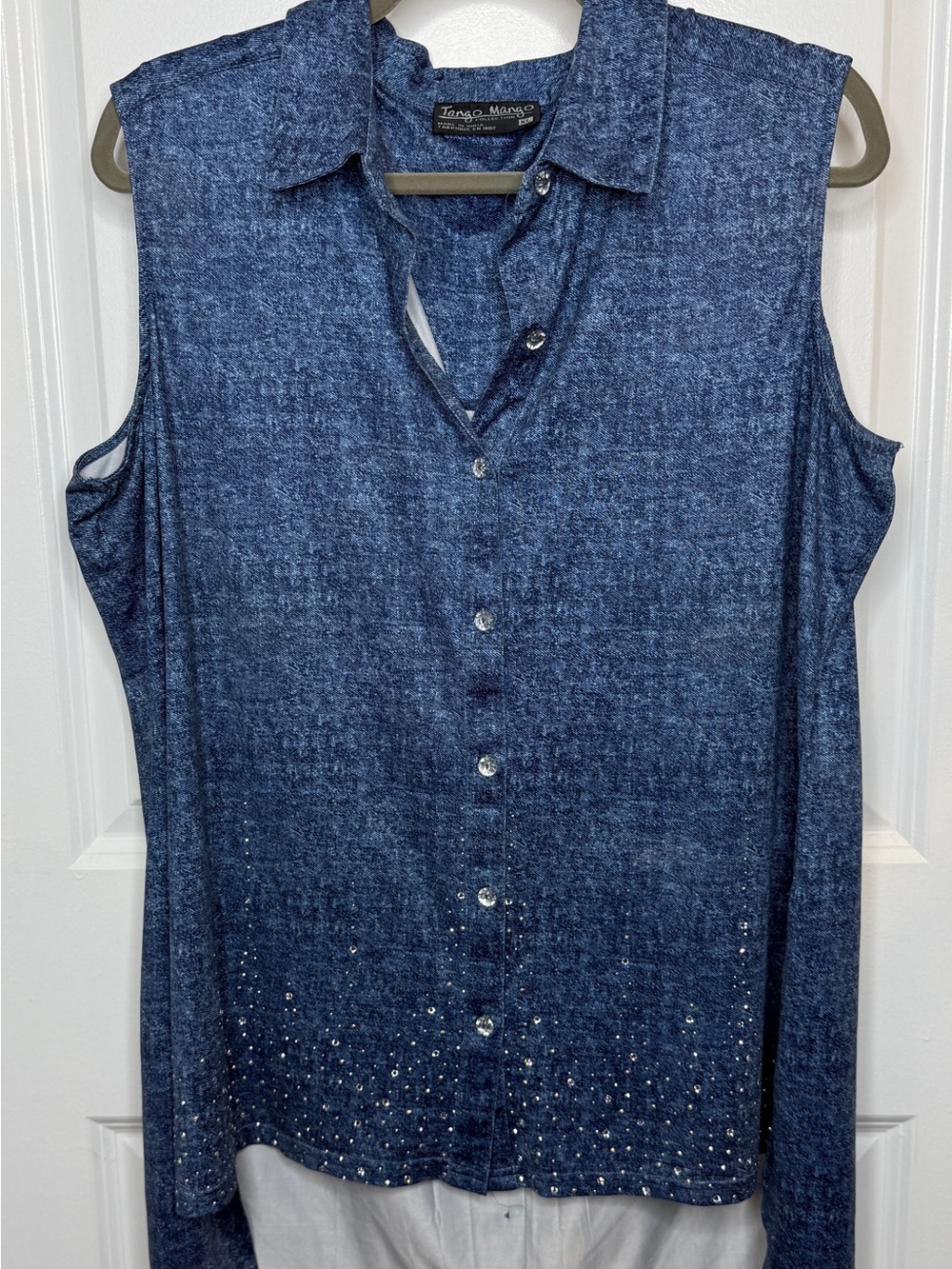 Tango Mango XL Hi-lo Hem Blue Sleeveless Button-Down Tunic Gem Accents | EUC - Picture 5 of 7